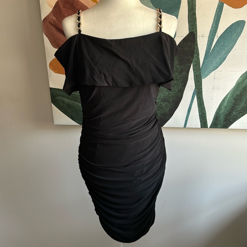 🖤 Scrunchy Black Cocktail Dress 🖤